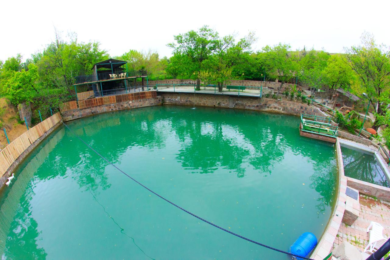 Amiran'S Lake Hotel Tbilisi Ngoại thất bức ảnh