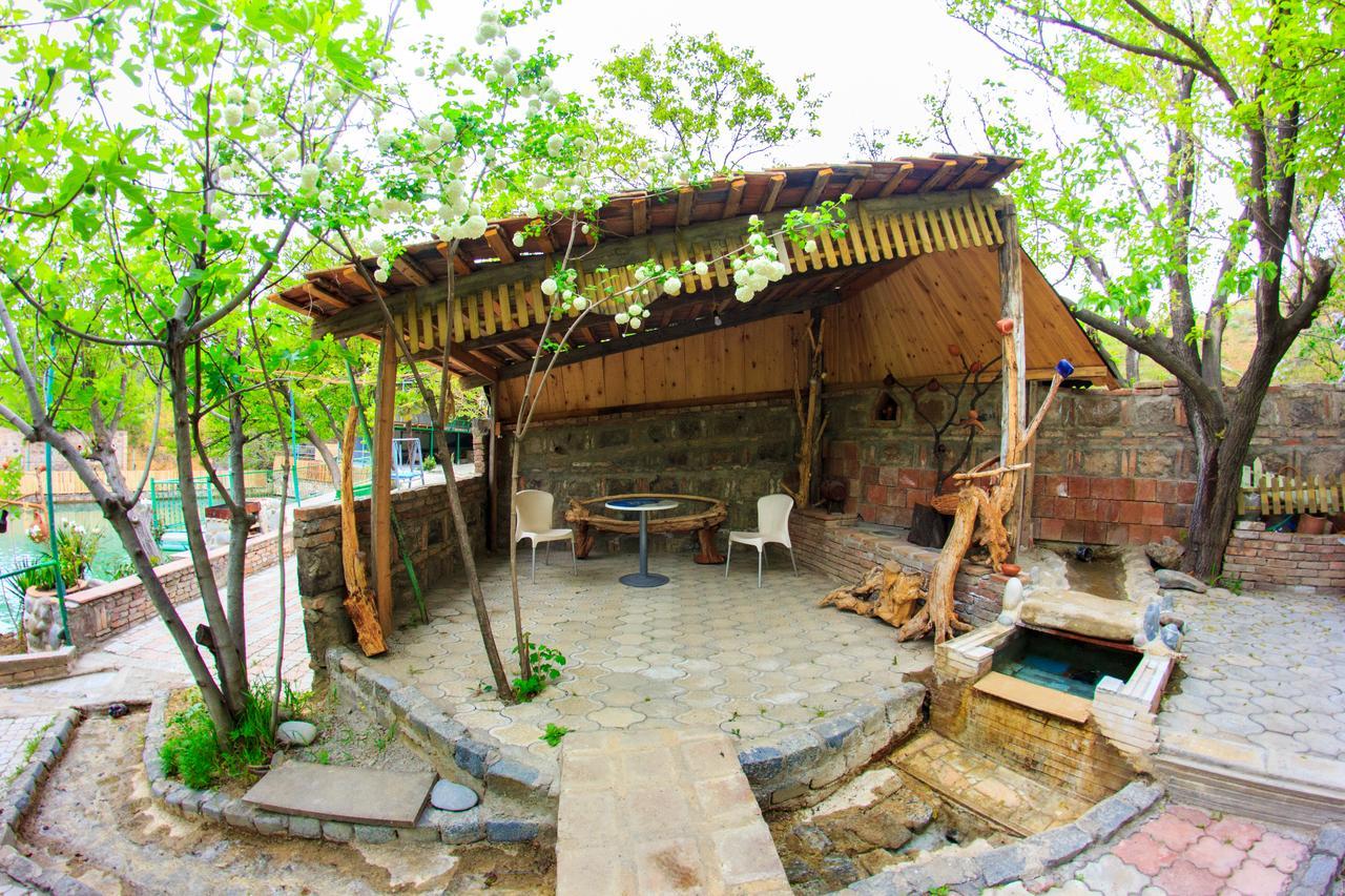 Amiran'S Lake Hotel Tbilisi Ngoại thất bức ảnh