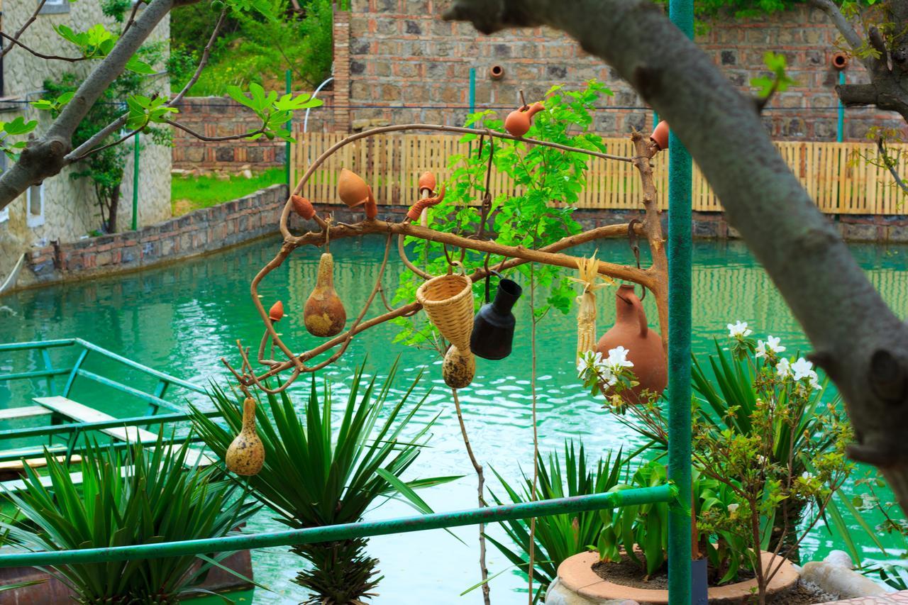 Amiran'S Lake Hotel Tbilisi Ngoại thất bức ảnh