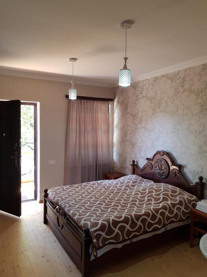 Amiran'S Lake Hotel Tbilisi Ngoại thất bức ảnh