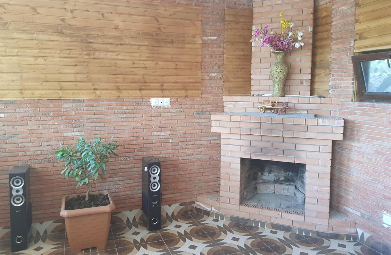 Amiran'S Lake Hotel Tbilisi Ngoại thất bức ảnh